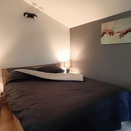 Maisonnette Au Pied Des Pyrenees Nestier Bagian luar foto